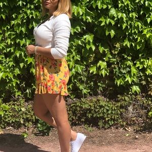 Floral flippy shorts